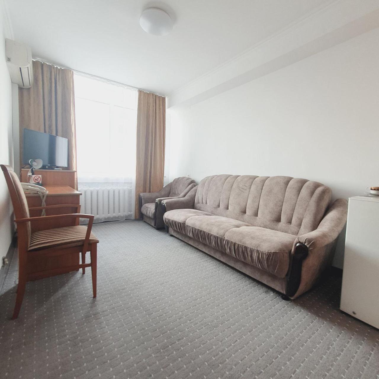 Aktobe Hotel Exteriér fotografie