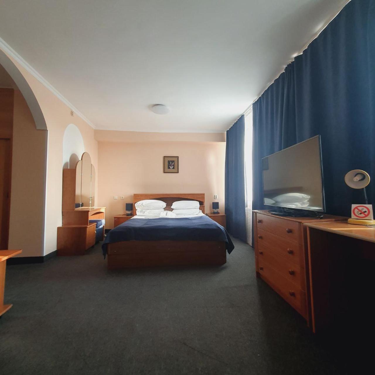Aktobe Hotel Exteriér fotografie