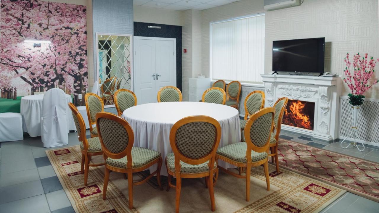 Aktobe Hotel Exteriér fotografie